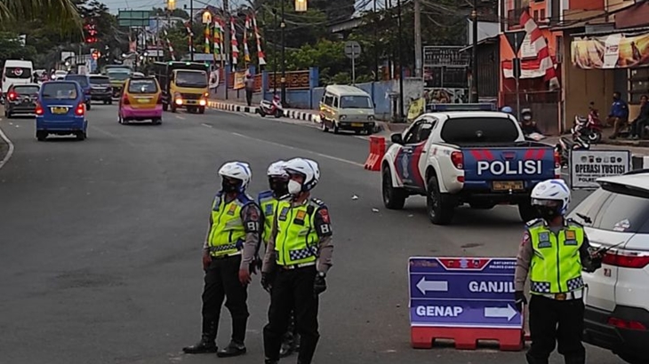 Ganjil Genap Diterapkan Di Kawasan Puncak Cipanas Jelang Natal Dan