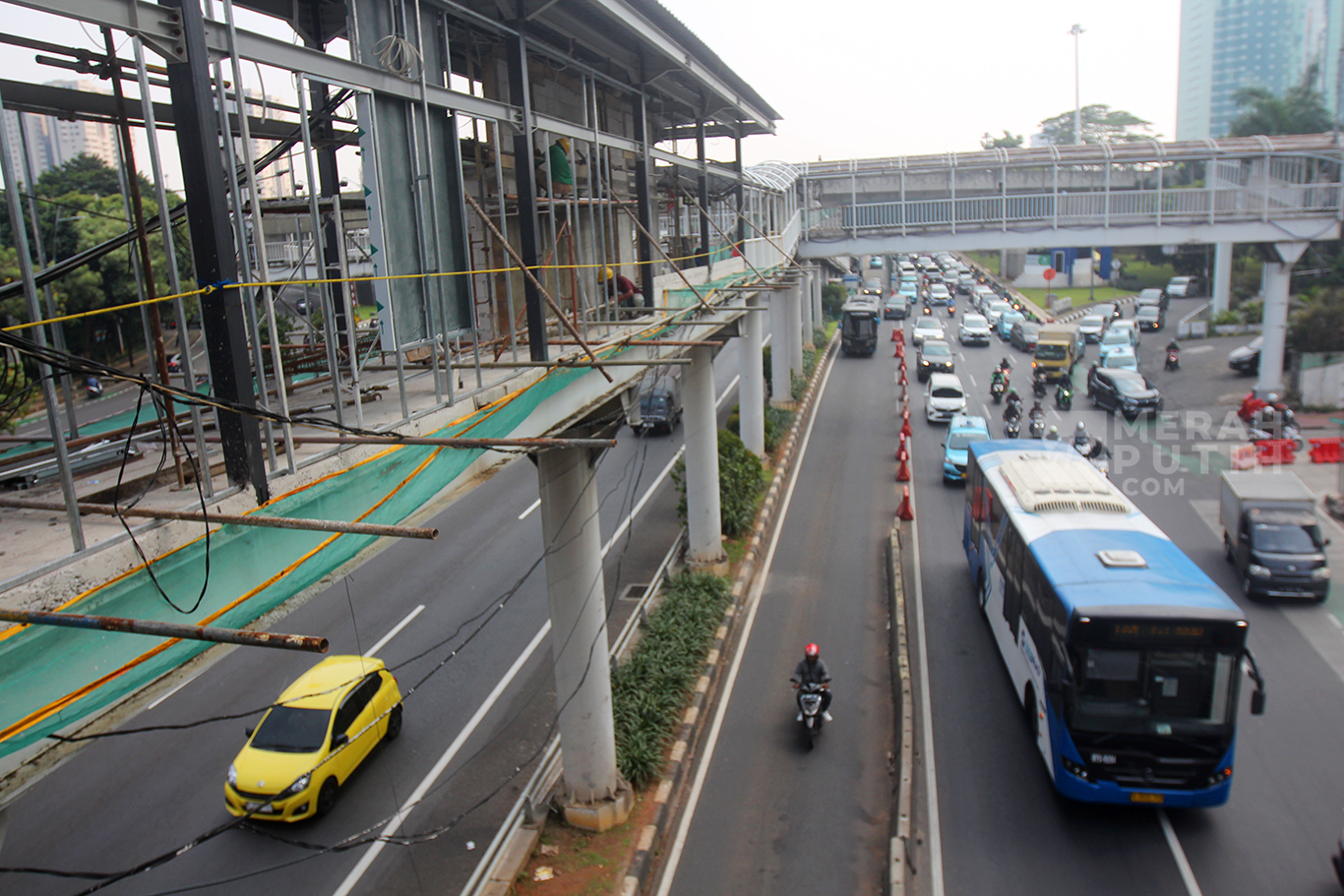 Melihat Revitalisasi Halte Bus Transjakarta Semanggi MerahPutih