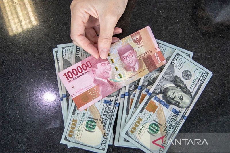 Konsumsi Domestik Dorong Penguatan Rupiah Merahputih