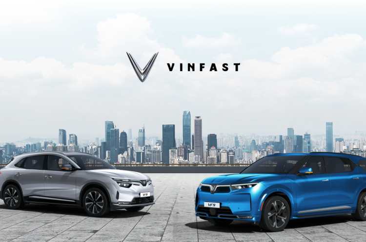 VinFast Luncurkan Model Mobil Listrik Kemudi Kanan Pertamanya Di IIMS