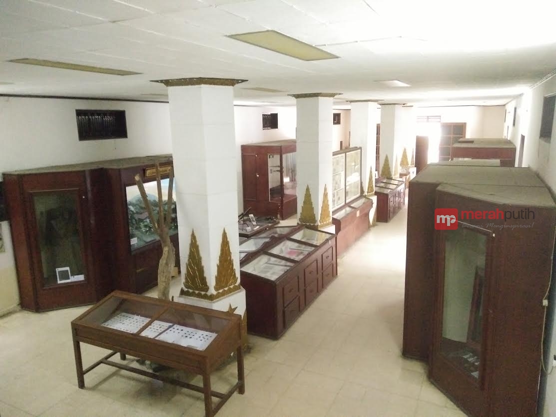 http://server3.merahpoetih.com/gallery/public/2016/02/18/qOFKMixmu51455785045.jpg
