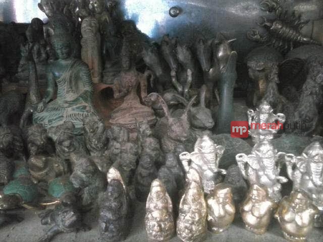http://server6.merahpoetih.com/gallery/public/2016/03/30/u9WhHyAEzN1459324459.jpg