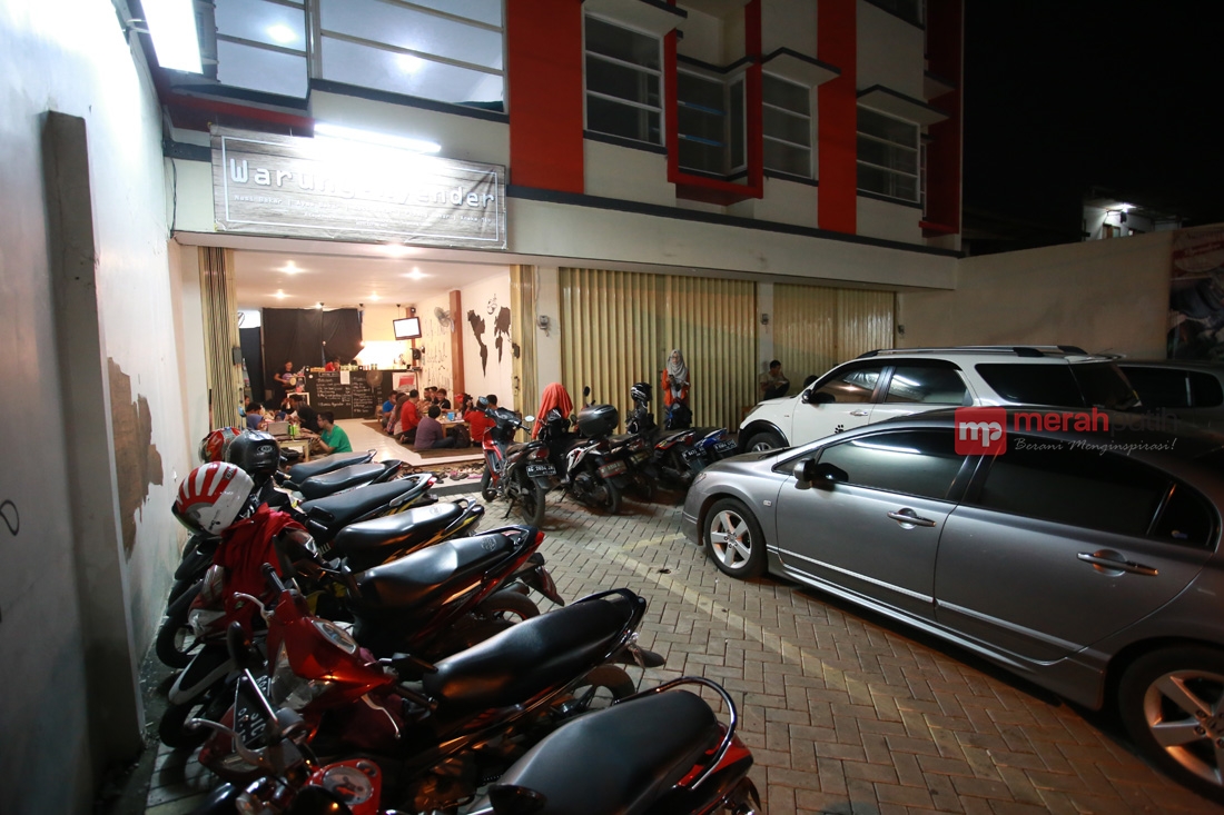 http://server6.merahpoetih.com/gallery/public/2016/04/11/oniDbGhHK01460388471.jpg