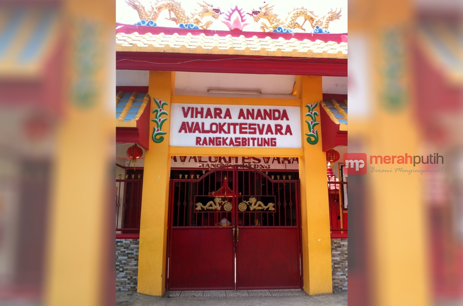 http://server3.merahpoetih.com/gallery/public/2016/04/12/VFsvMgIazY1460438185.jpg