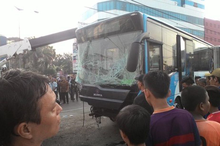 http://server5.merahpoetih.com/gallery/public/2016/05/19/lt2EPhZQDv1463633461.jpg