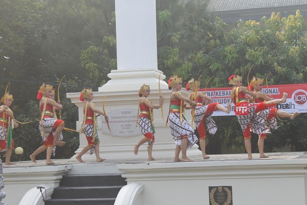 http://server6.merahpoetih.com/gallery/public/2016/05/20/QU7XV1iawC1463715760.jpg