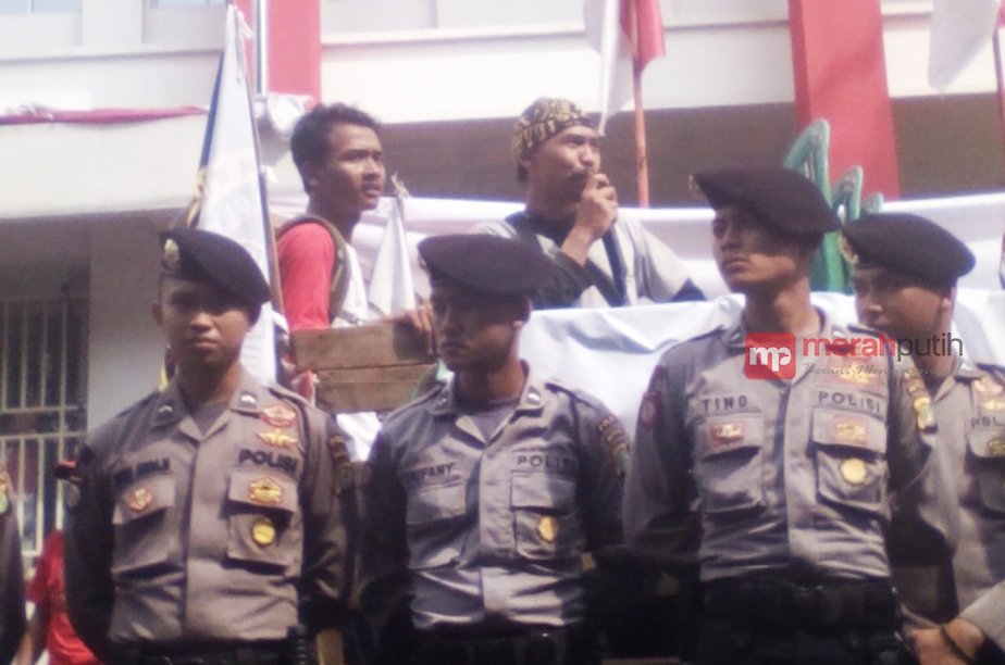 http://server3.merahpoetih.com/gallery/public/2016/08/29/hiPfEymqOr1472457700.jpg