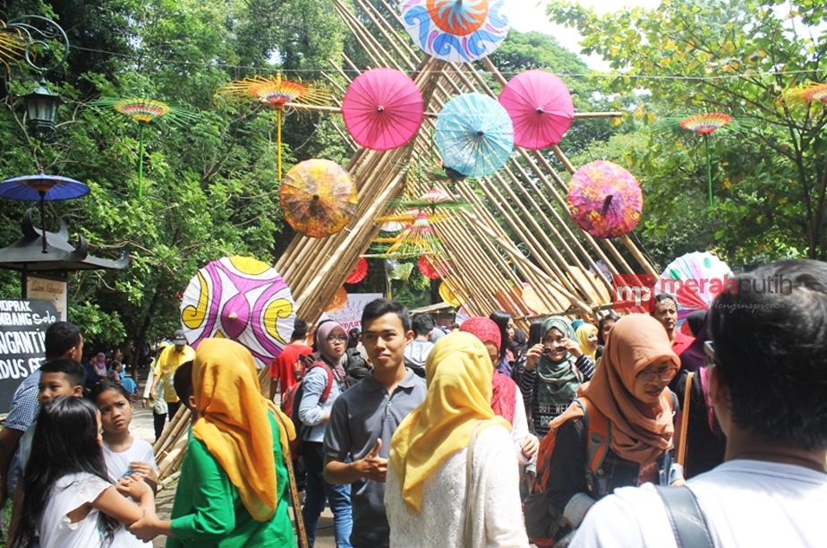 http://server3.merahpoetih.com/gallery/public/2016/09/26/IdVQehHoB01474872372.JPG