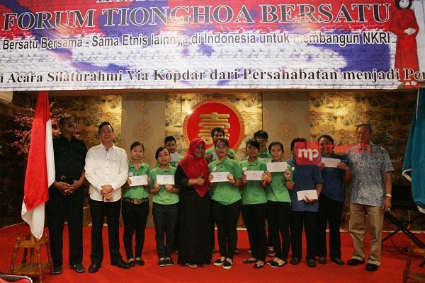 http://server8.merahpoetih.com/gallery/public/2016/11/16/TsIfm095Vd1479280504.jpg