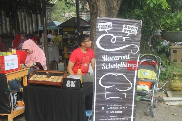 http://server5.merahpoetih.com/gallery/public/2016/11/22/jAd6upUwBa1479798359.JPG