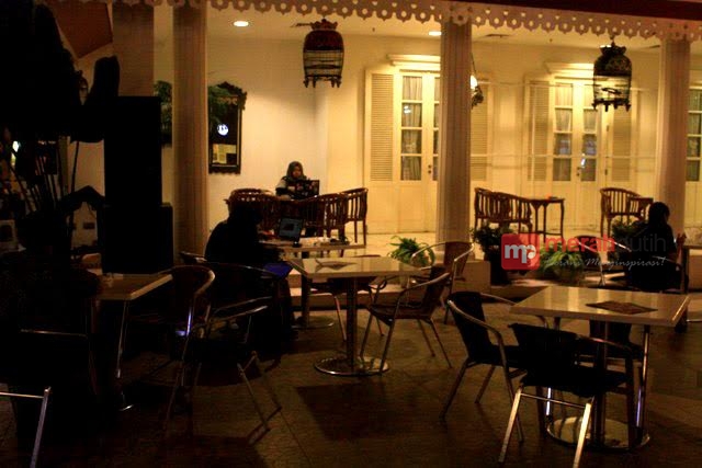 http://server10.merahpoetih.com/gallery/public/2016/12/08/C7iaQdIZAU1481166474.jpg