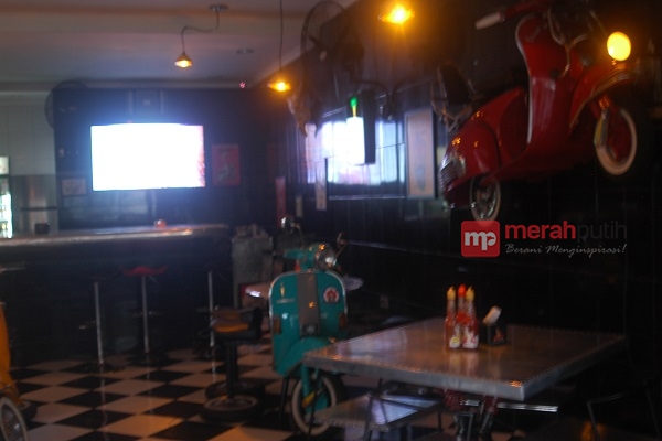 http://server6.merahpoetih.com/gallery/public/2016/12/14/6zEa4txJfR1481700748.JPG