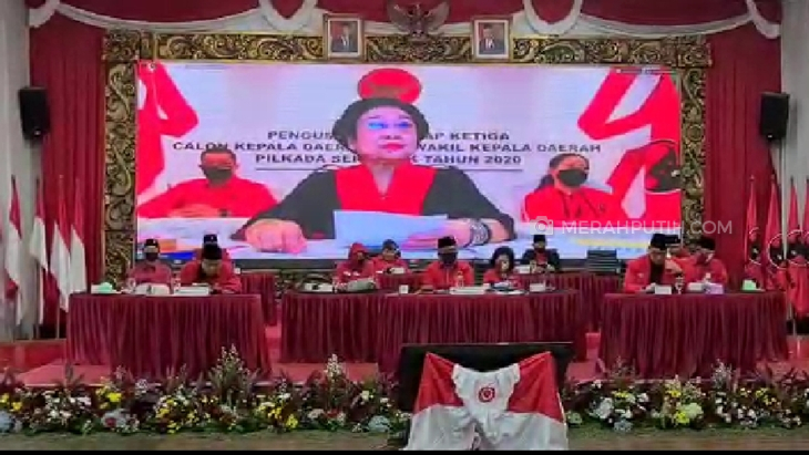Tangkapan layar saat Megawati Soekarnoputri memberikan pengarahan kepada 75 pasangan calon kepala daerah yang diajukan partai itu di Pilkada Serentak 2020. (Foto: MP/Ponco Sulaksono)