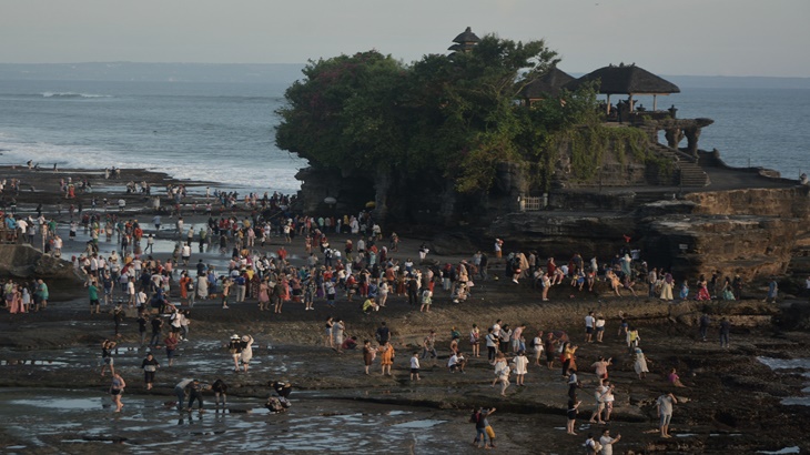 Objek Wisata Tanah Lot