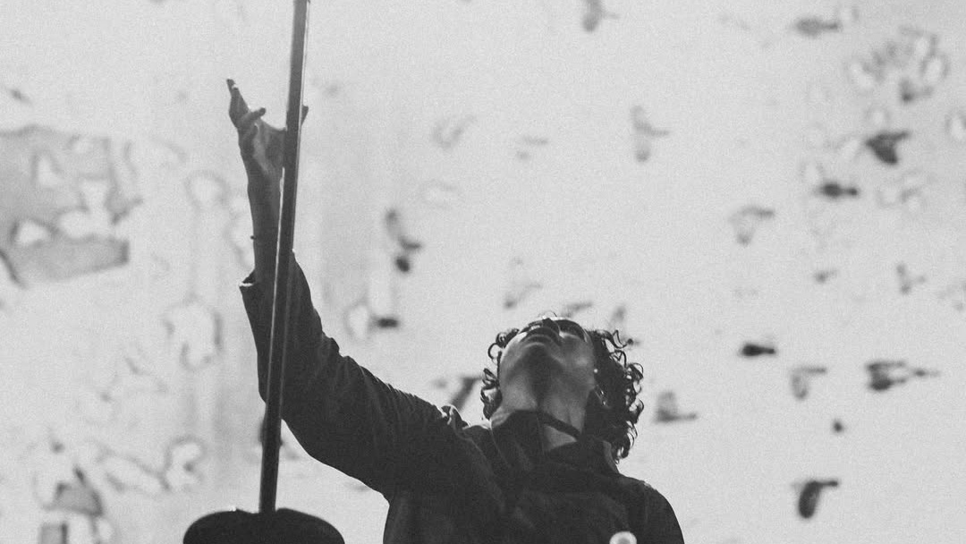 Mengurai Pesan Emosional di Balik Lagu 'Evaluasi' dari Hindia, Simak Lirik Lengkapnya