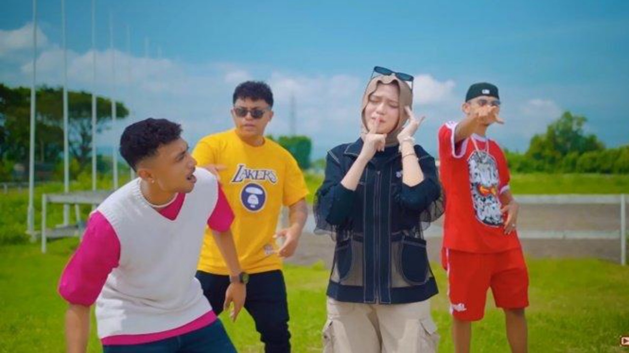 Lirik Lagu 'Tabola Bale' dari Silet Open Up yang Viral di TikTok