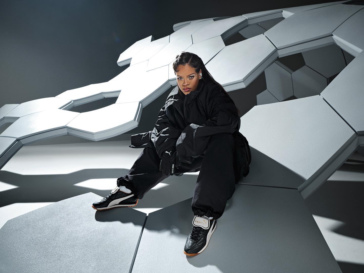 Rihanna dan Kendrick Lamar Tolak Tawaran Tampil di Coachella 2025