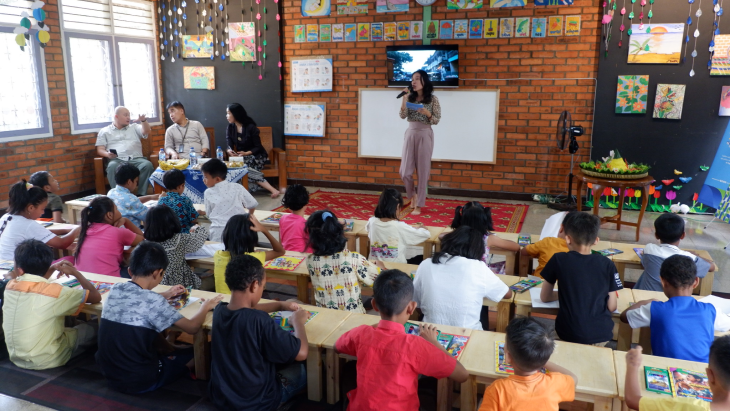 Di Ruang Pintar, Anak-Anak Belajar Seasyik Bermain