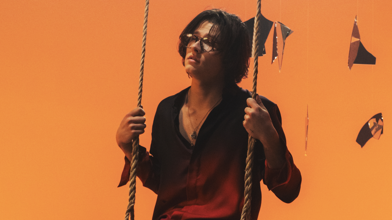 Lirik Lagu 'Breathe In, Breathe Out', Single Terbaru David Kushner