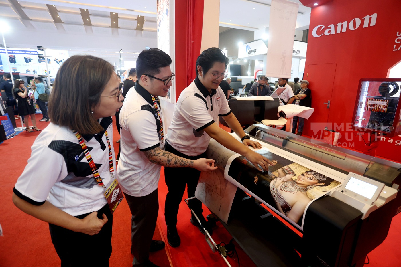 Perkuat Pasar Cetak Profesional, Canon Hadirkan imagePROGRAF TM Series di Indonesia