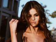 Selena Dikabarkan Bubar, Begini Respons Ibu Selena Gomez