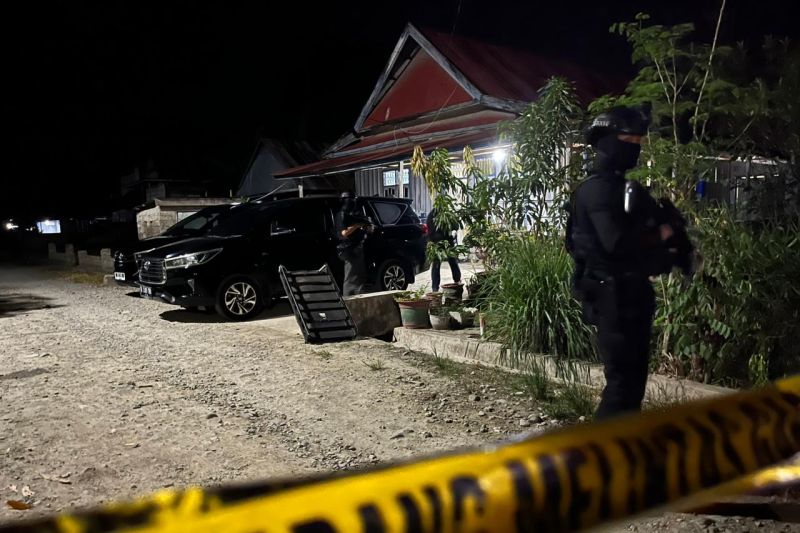 Densus 88 Antiteror Polri Tangkap 8 Orang Diduga Sebaran Propaganda Terorisme di Medsos