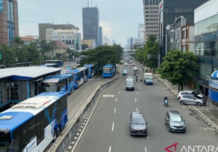 TransJakarta Rute Bandara Soetta Tak Ganggu Layanan Damri