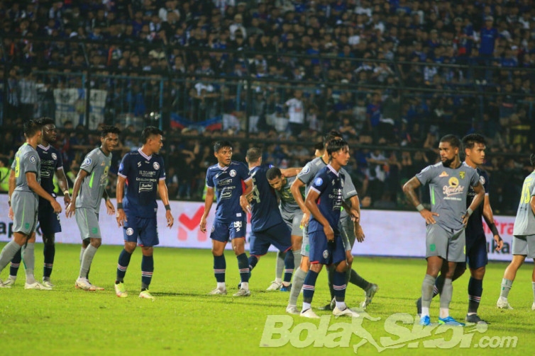 Kick-of Sebentar Lagi, Ini Link Siaran Langsung Derby Panas Persebaya Vs Arema!
