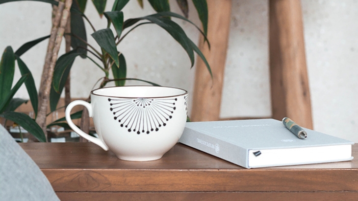 Simpanlah buku jurnal di sekitarmu. (Foto: unsplash/my life journal)
