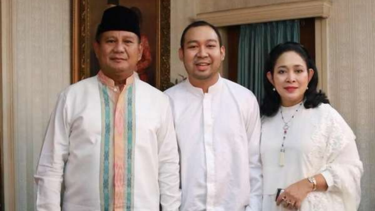 Desain Pakaian Anaknya Prabowo Subianto Dipakai Model Kelas Dunia