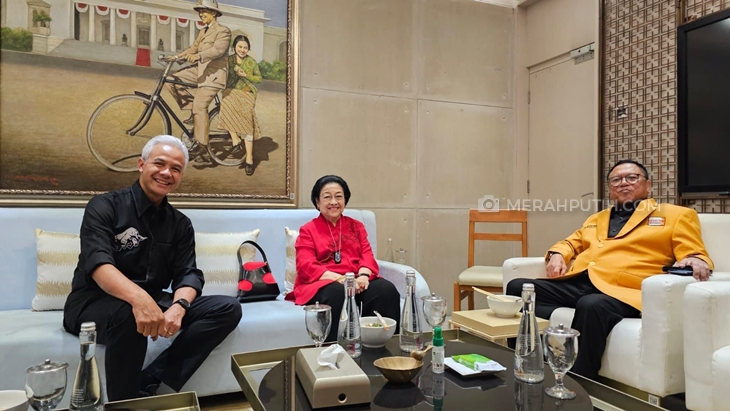 Megawati Didampingi Ganjar Terima OSO dan Jajaran Pengurus Hanura