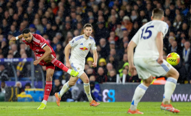 Hasil Leeds vs Liverpool: Pertarungan Sengit Klub Papan Tengah Penuh Dengan Kejutan Gol