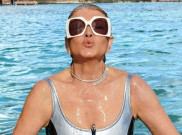 Martha Stewart jadi Bintang Sampul Sports Illustrated Swimsuit di Usia 81 Tahun