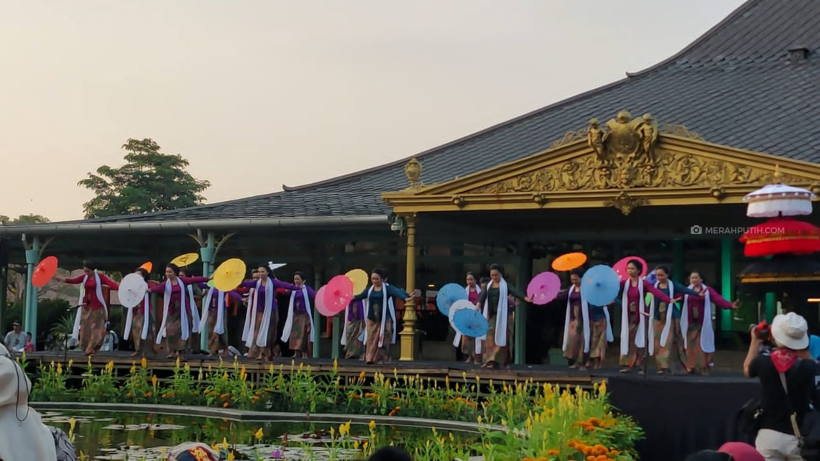 Festival Payung Indonesia Diharapkan Bisa Bangkitkan Ekonomi Kreatif