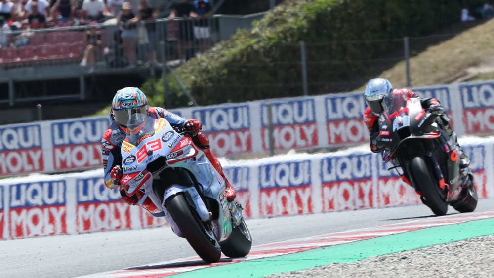 Marquez hampir terjatuh di sprint GP Catalunya karena ban baru. (Foto: Gold and Goose/Red Bull Content Pool)