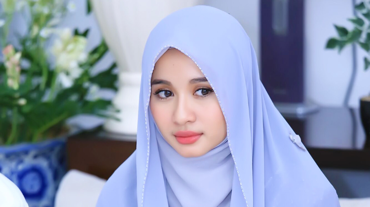 Kisah Cinta Laudya Cynthia Bella dan Engku Emran Disatukan Jarak, Bikin Terharu
