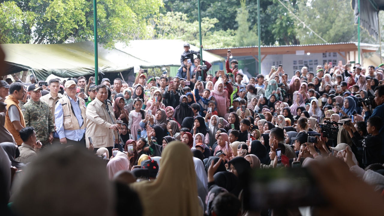 Tinjau Aceh dan Sumatra, Prabowo Tegaskan Negara Hadir untuk Korban Bencana