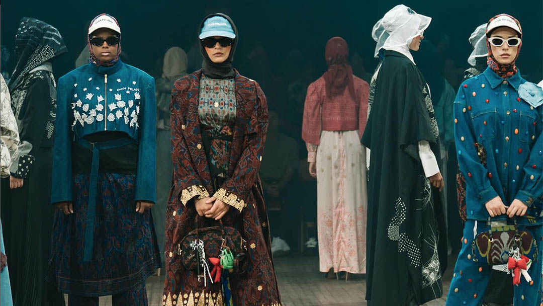 IN2MF in Paris 2024 Kenalkan Wastra dalam Modest Fashion