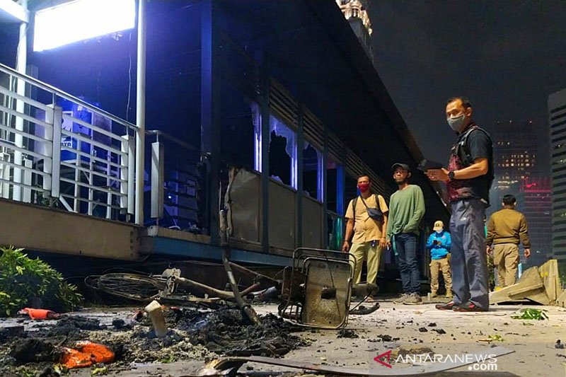 Hari ini, Halte Bundaran HI Yang Dibakar Sudah Beroperasi