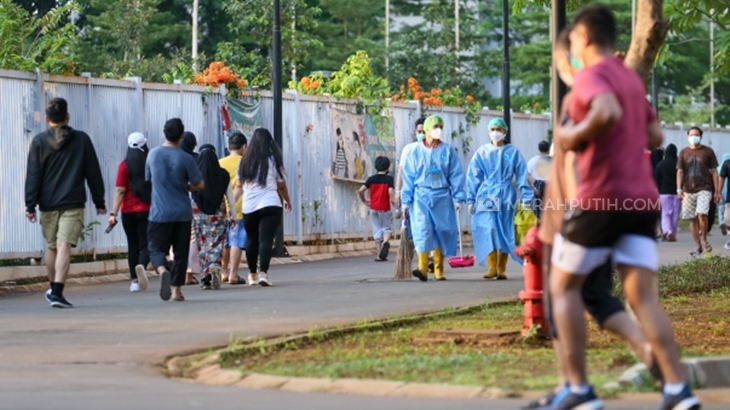 Waspada, Penambahan Kasus COVID-19 Dekati Angka 5 Ribu