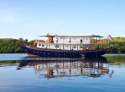 Berlayar Mewah di Perairan Perawan dengan Kapal Pinisi