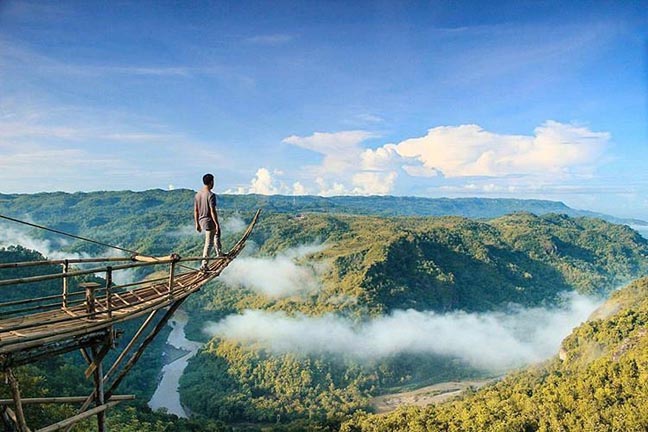  Jurang Tembelan Dlingo Bantul memiliki spot foto seperti pesawat terbang (Foto: kemerahan)