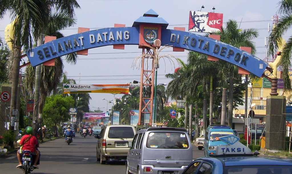 Warga Depok Catat, Hari Ini Jam Malam COVID-19 Mulai Berlaku!