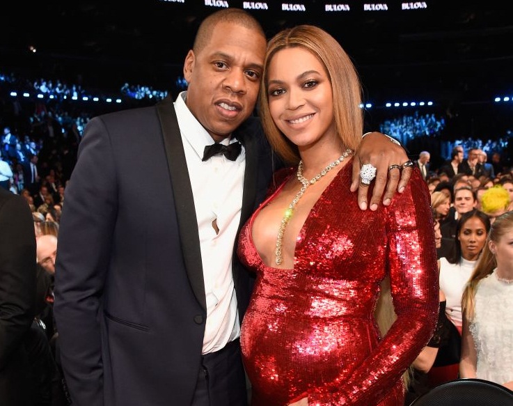 Beyonce Pamer Perut Buncit di Grammy Award 2017