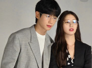 Jung Hae In Jadi Penyanyi Terakhir OST Drama tvN 'Love Next Door'