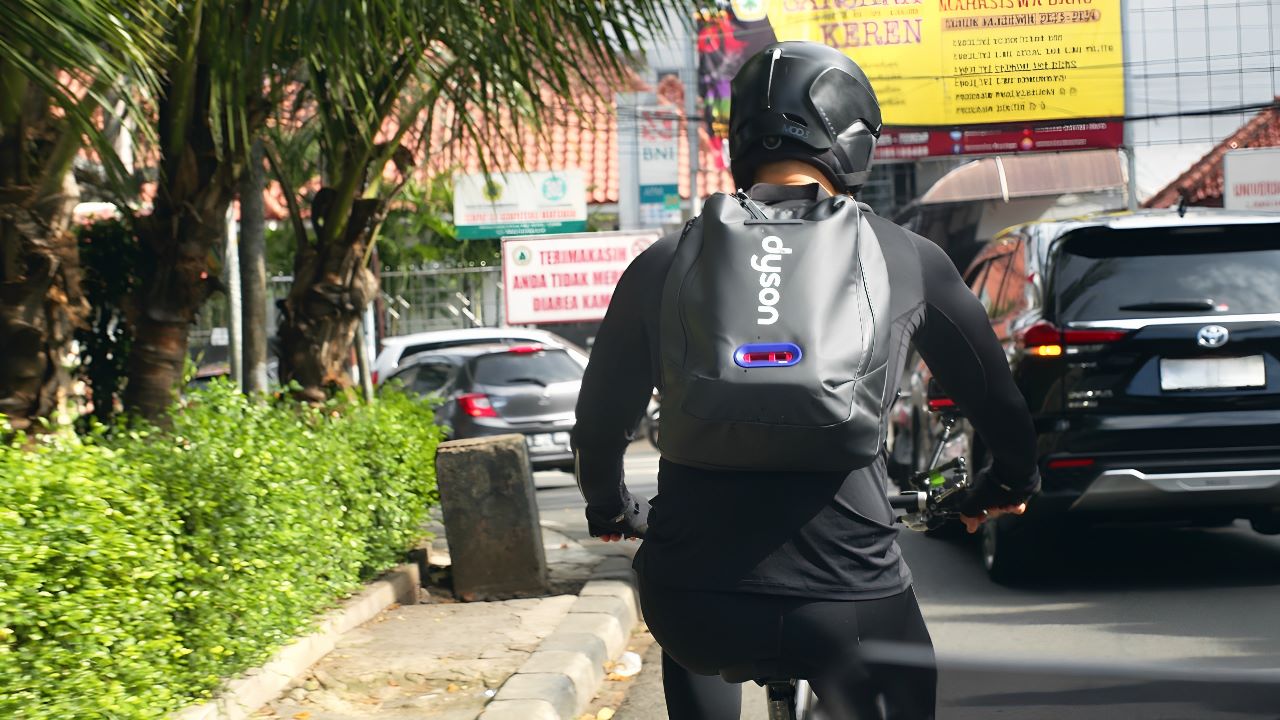 Tas Punggung Canggih Pendeteksi Polusi Udara