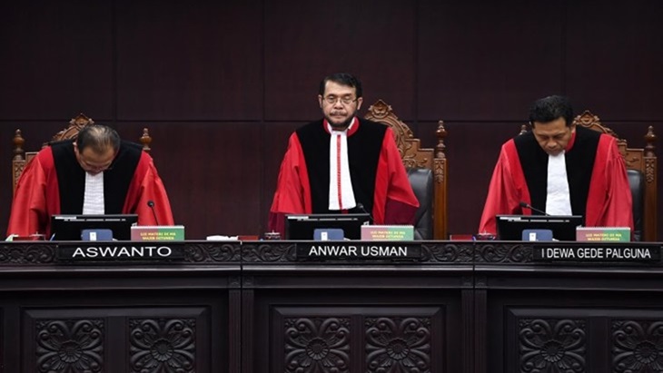 Ketua MK Anwar Usman (tengah) menyatakan pihaknya siap menerima gugatan perselisihan hasil Pemilu 2019 (Foto: antaranews)