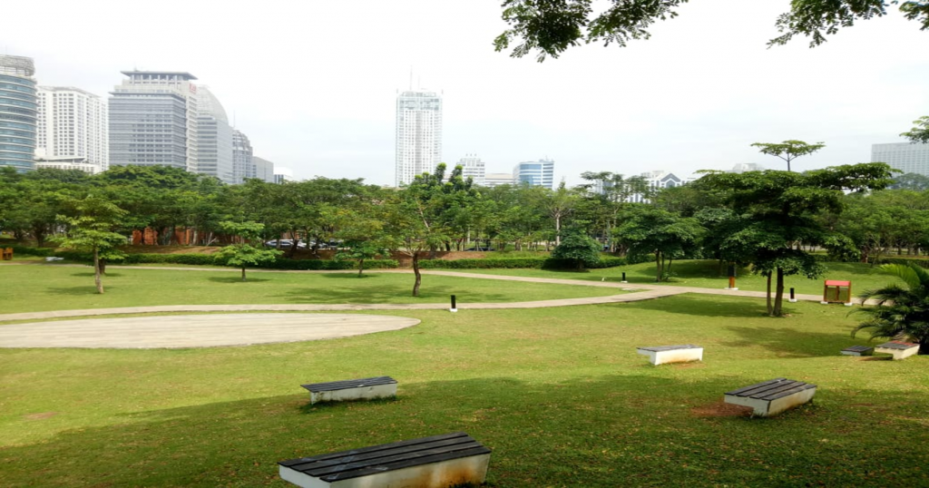 hutan kota GBK
