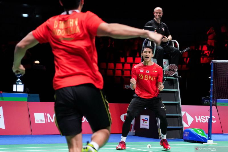 Tunggal putra Indoensia Indonesia Jonatan Christie (kanan). (Foto: Antara)