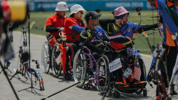 Aksi Pemanah Disabilitas Asian Para Games 2018